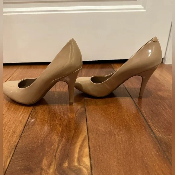 Mossimo - Picture 2 of 9